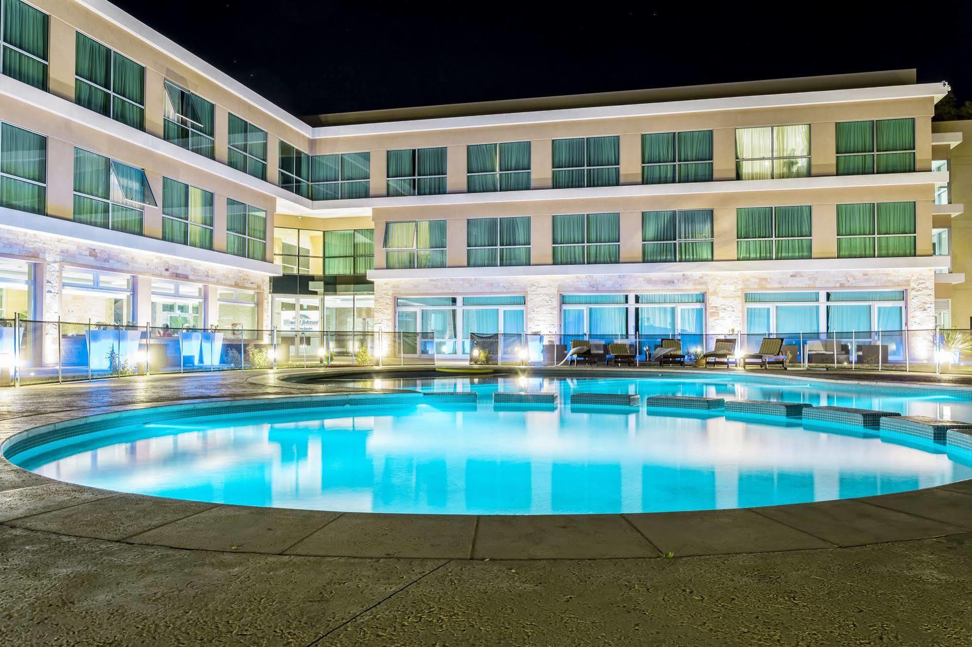 Howard Johnson Neuquén Exterior photo